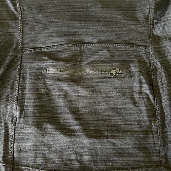 Athleta rash guard - Picture 5 of 7